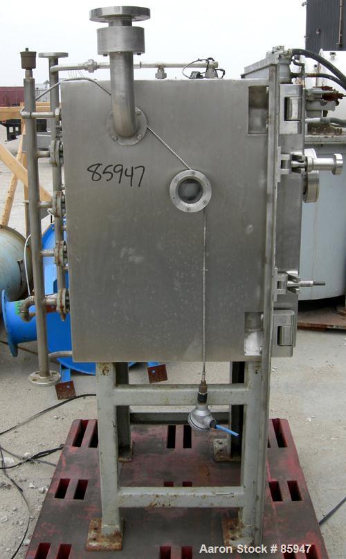 USED: Italvacuum vacuum shelf dryer, model EO2, approximately 9 square feet, 316 stainless steel. (4) 19-3/8" wide x 19-3/8" deep x 1" thick jacketed shelves, 5-1/4" spacing between shelves. Chamber ...