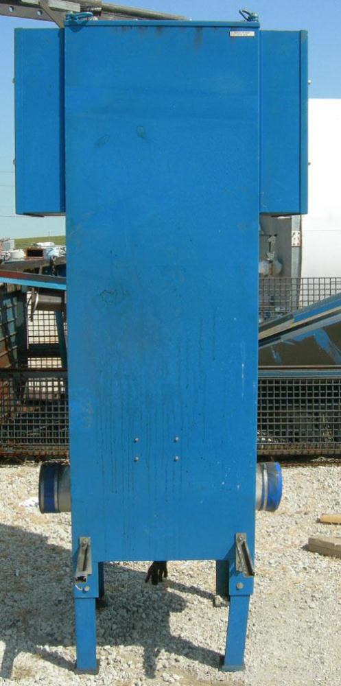 Used Torit DryFlo Mist Collector, model DMC-D1-HEPA, carbon steel. Approximate 220 square foot filter area, 2000 cfm. 2.2 kw (3 hp), 3/60/440 volt blower. (2) 8" inlets, 2" bottom outlet. Side access...