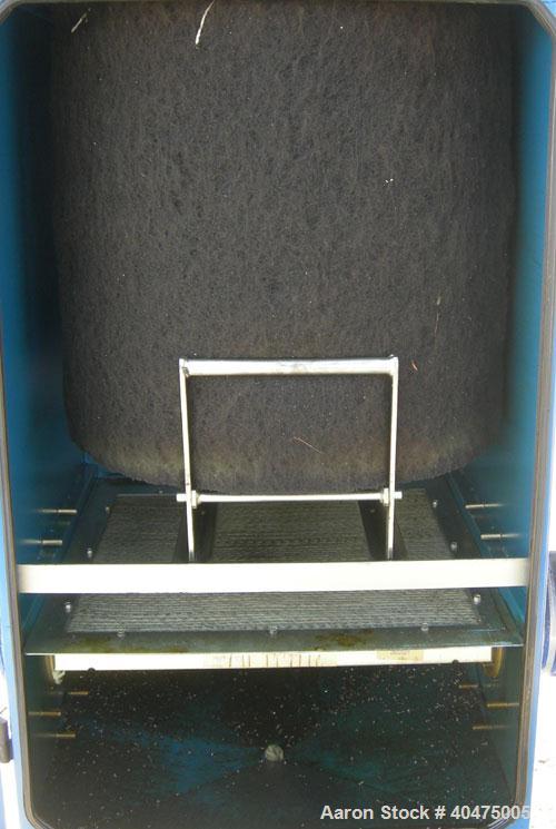 Used Torit DryFlo Mist Collector, model DMC-D1-HEPA, carbon steel. Approximate 220 square foot filter area, 2000 cfm. 2.2 kw (3 hp), 3/60/440 volt blower. (2) 8" inlets, 2" bottom outlet. Side access...