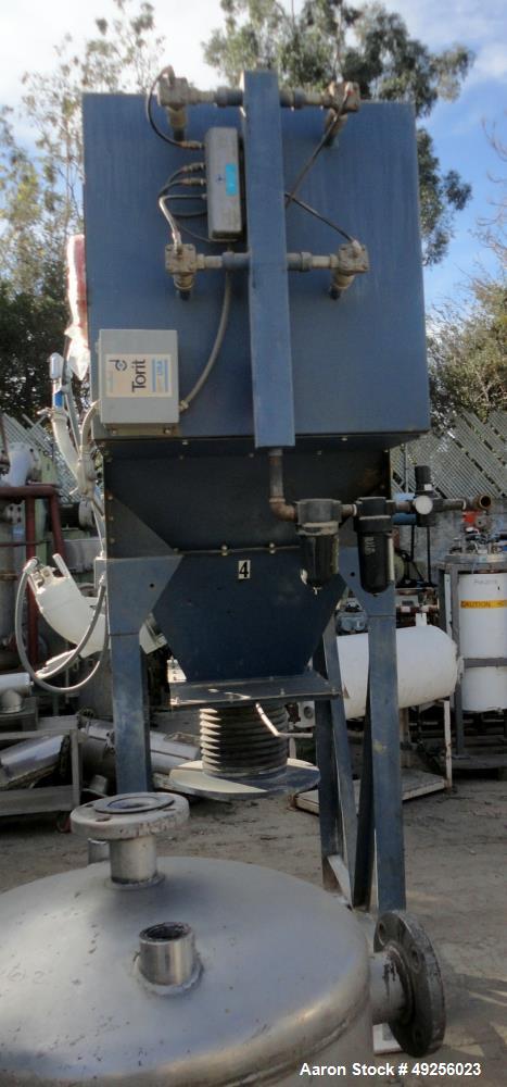 Used Donaldson Torit Model 2DF8 Cartridge Dust Collector, Holds (8) cartridge filters 26" long, Part number 8PP-22269-00, Total Filter Media Area: 1,808 square feet, 4,000 CFM, Complete with (4) auto...