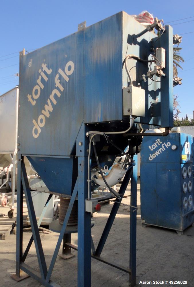 Used Donaldson Torit Model 2DF8 Cartridge Dust Collector, Holds (8) cartridge filters 26" long, Part number 8PP-22269-00, Total Filter Media Area: 1,808 square feet, 4.000 CFM, Complete with (4) auto...