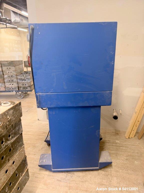 Used Donaldson Torit Downdraft Bench | Model DB-800 | 700 CFM | 60 Sq Ft Filter Area