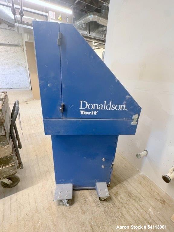 Used Donaldson Torit Downdraft Bench | Model DB-800 | 700 CFM | 60 Sq Ft Filter Area