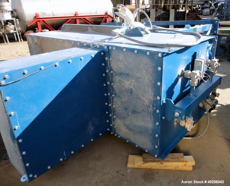 Used Donaldson Torit Model DFE2-8 Quick Ship Dust Collector, Serial number 10263225-L1, filter part number P034302, accommodates 55 gal drum, 8 ultra web filters, 2,032 square feet filter media, 1020...