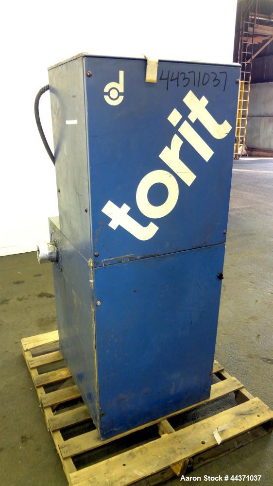 Used Torit Vibra Shake Cartridge Type Dust Collector, Model VS1200, Carbon Steel. 135 Square feet filter area, 1200 cfm airflow, 1.8 cubic feet dust drawer.