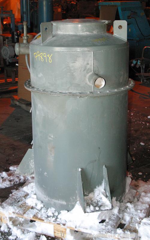 USED: Flex Kleen dust collector, model 36-CT-8-III. 33 sq ft filterarea, 30" diameter x 35" straight side x 22" cone, 8 filter cartridges, 5-1/2" diameter x 36-1/2" long. 20" x 24" side accessdoor, 8...