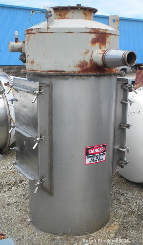 Used Flex-Kleen Bin Vent Dust Collector, Model 58CT14-II, 304 Stainless Steel. Approximate 102 square feet filter area. Housing measures approximately 36" diameter x 62" deep. Unit requires (14) appr...