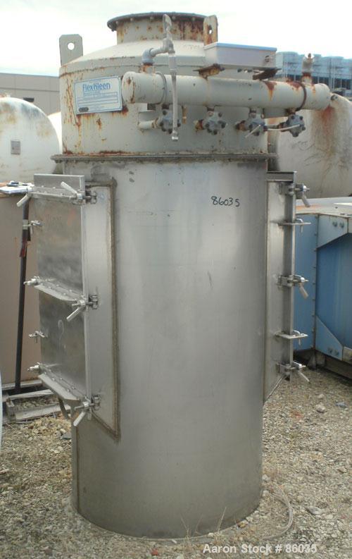 Used- Flex-Kleen Bin Vent Dust Collector, Model 58CT14-II, 304 Stainless Steel. Approximate 102 square feet filter area. Hou...