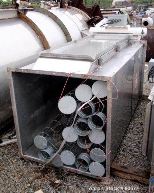 Used MAC Bin Vent Pulse Jet Dust Collector, Model 72AVS16-2, Stainless Steel. 159 square feet filter area, 5 SCFM. Housing measures 34 1/2'' wide x 34 1/2'' long x approximate 88'' overall height. Ca...
