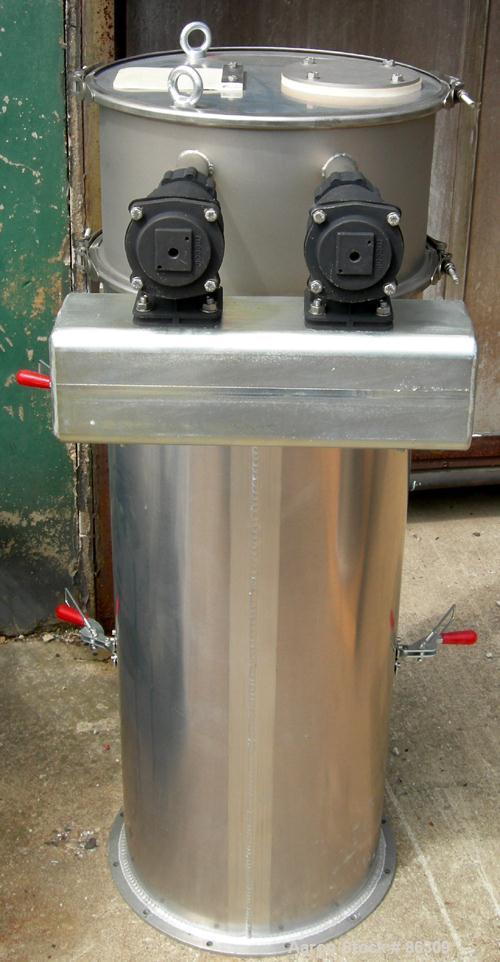 Unused-UNUSED: Reimelt bin vent dust collector, model Jet Filter, stainless steel. Approx 12 square feet filter area. Housing measures 16" diameter x 38" straight side x top plenum. Side access door.