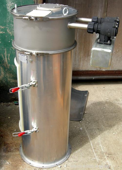 Unused-UNUSED: Reimelt bin vent dust collector, model Jet Filter, stainless steel. Approx 12 square feet filter area. Housing measures 16" diameter x 38" straight side x top plenum. Side access door.