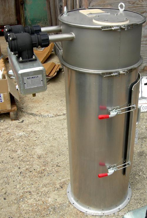 Unused-UNUSED: Reimelt bin vent dust collector, model Jet Filter, stainless steel. Approx 12 square feet filter area. Housing measures 16" diameter x 38" straight side x top plenum. Side access door.