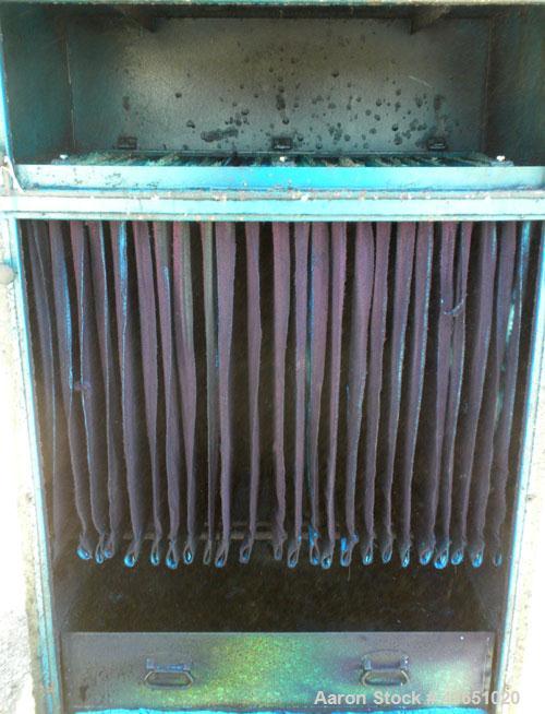 Used Torit Self-Contained Cabinet Type Dust Collector, model 90-5 CAB, carbon steel. Envelope type filters providing 250 square feet filter area, 1600-2000 cfm air volume. Housing measures 40" x 26" ...