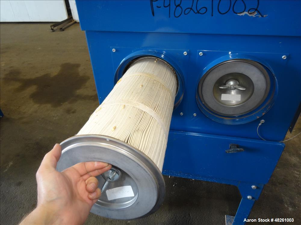 Used Torit Donaldson Downflo Filter Cartridge Dust Collector, Model SDF 2, Carbon Steel. Approximate 206 Square Feet. Approximate 200 - 600 CFM range. Mounted on 4 legs. Serial# IG465280.