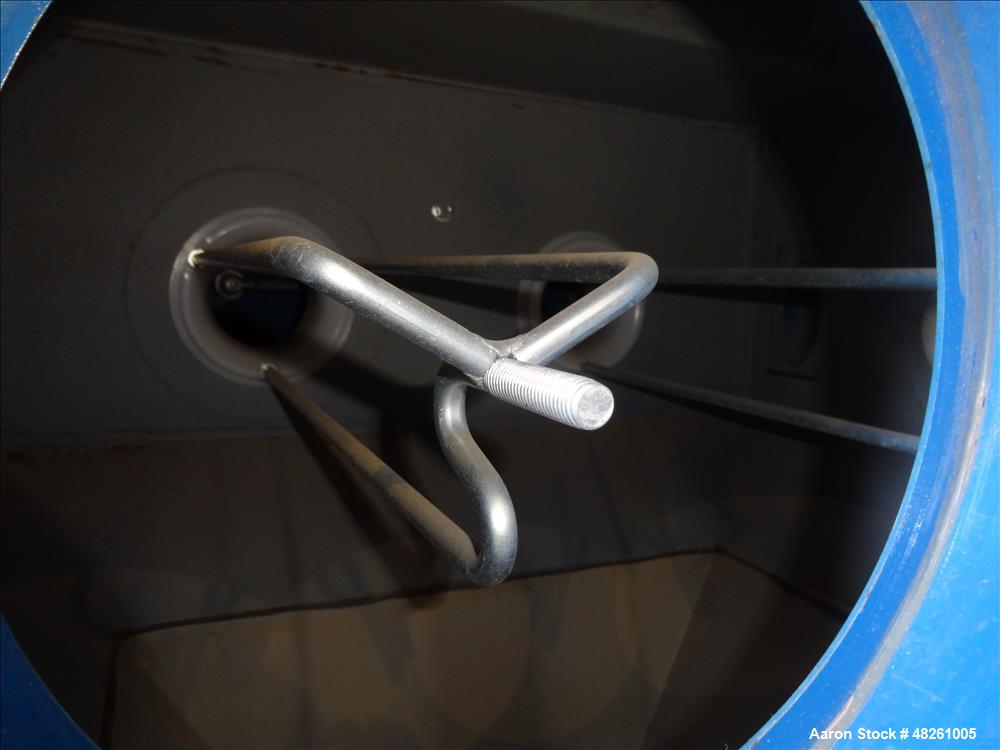 Used Torit Donaldson Downflo Filter Cartridge Dust Collector, Model SDF 2, Carbon Steel. Approximate 206 Square Feet. Approximate 200 - 600 CFM range. Mounted on 4 legs. Serial# IG465280.