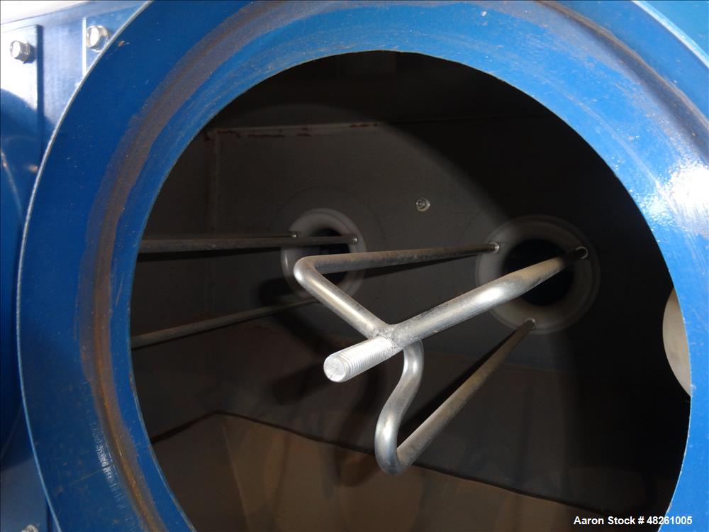Used Torit Donaldson Downflo Filter Cartridge Dust Collector, Model SDF 2, Carbon Steel. Approximate 206 Square Feet. Approximate 200 - 600 CFM range. Mounted on 4 legs. Serial# IG465280.