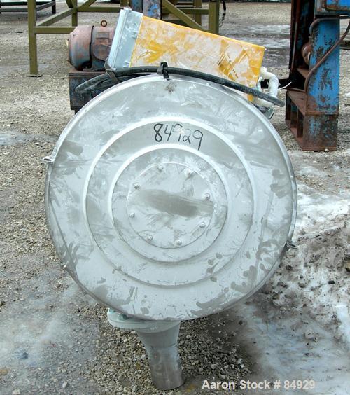 USED: WAM Cartridge Type Ppulse Jet Dust Collector, model FC3J20VEO1612. Approximately 200 square feet filter area, 304 stainless steel. Housing measures 30" diameter x 60" straight side x 16" carbon...