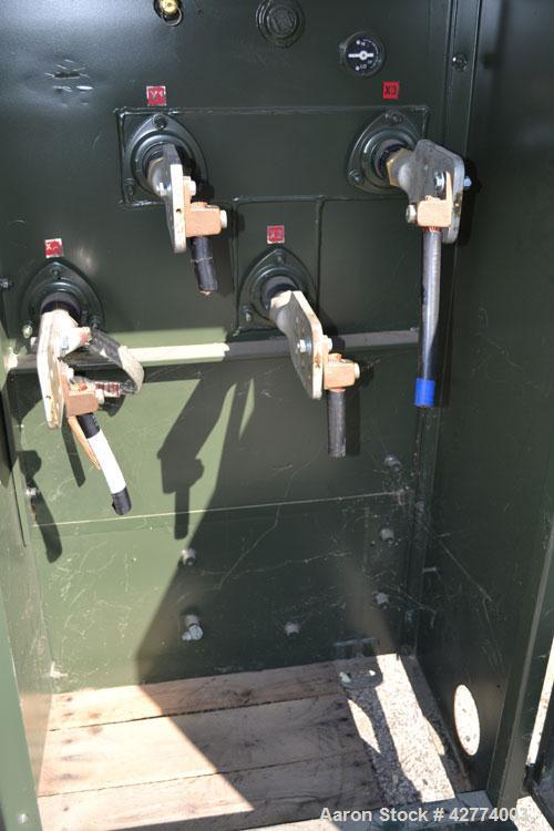 Used Solomon Corporation Three Phase Padmount Transformer. 500 KVA. 3/60 HZ. Rise 65 deg.c.., class OA. High voltage 13200 Delta, 95kv BIL, low voltage 208Y/120, 30 kv BIL. Built 2008.