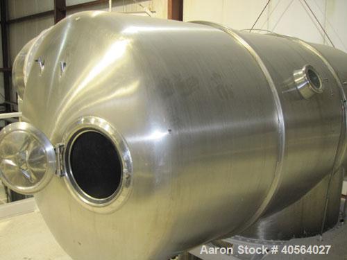 Used Ing. A. Rossi Triple Effect Continuous Fractional Evaporator, model ULTER, 316 stainless steel product contact areas. Approximately 2,500 to 3,000 square foot area. Forced circulation, rising fi...