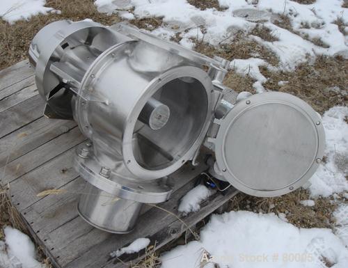 USED: Young rotary valve, size 8, model 8CA-HC, 316 stainless steel. 8" diameter x 12" wide chamber. Unit requires a rotor. Easy access, cantilevered design. 8" inlet/outlet. Driven by a 1 hp, 3/60/2...
