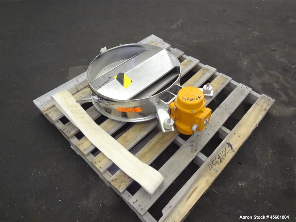 Used Schenck AccuRate SolidsFlow Vibratory Feeder, Model MODSF2-1G-24, 316 Stainless Steel. 24" Diameter feed tray, driven by a SolidsFLow 0.53hp, 3/60/230/460 volt, 3600 rpm motor. Includes a Schenc...