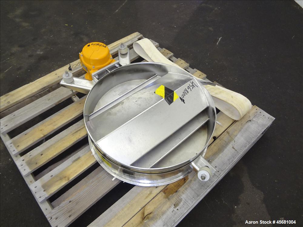 Used Schenck AccuRate SolidsFlow Vibratory Feeder, Model MODSF2-1G-24, 316 Stainless Steel. 24" Diameter feed tray, driven by a SolidsFLow 0.53hp, 3/60/230/460 volt, 3600 rpm motor. Includes a Schenc...