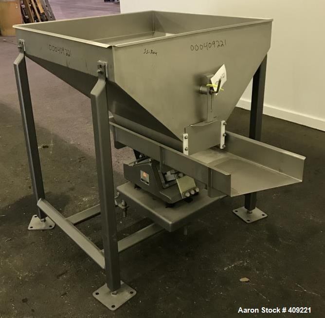 Used Smalley Vibratory Conveyor/Feeder, 304 Stainless Steel.