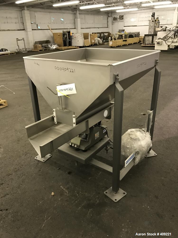 Used Smalley Vibratory Conveyor/Feeder, 304 Stainless Steel.