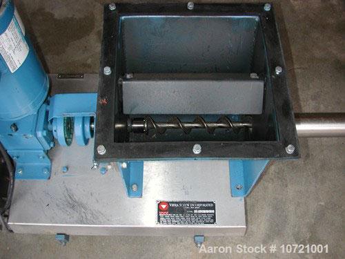 Used Vibra Screw Loss In Weight Feeder System. Includes Vibra Screw model CLIW2-500-5C, 2" screw, rated 52-1040 lbs/hour, feed hopper, load cell platform scale, variable frequency drive controller an...