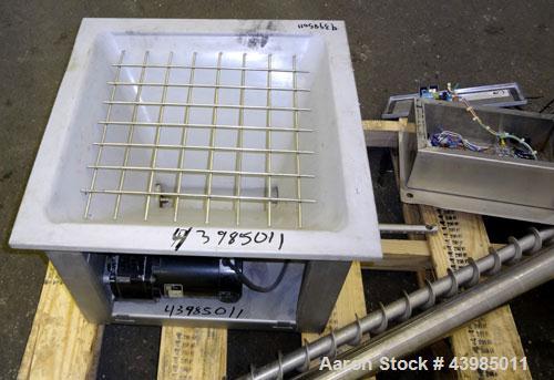Used AccuRate 600 Series Dry Material Feeder, 316 Stainless Steel. Approximately 2-1/2” diameter x 82” long screw. Feed rates based on 50 pounds per cubic foot are 50-2000 pounds an hour. Driven by (...