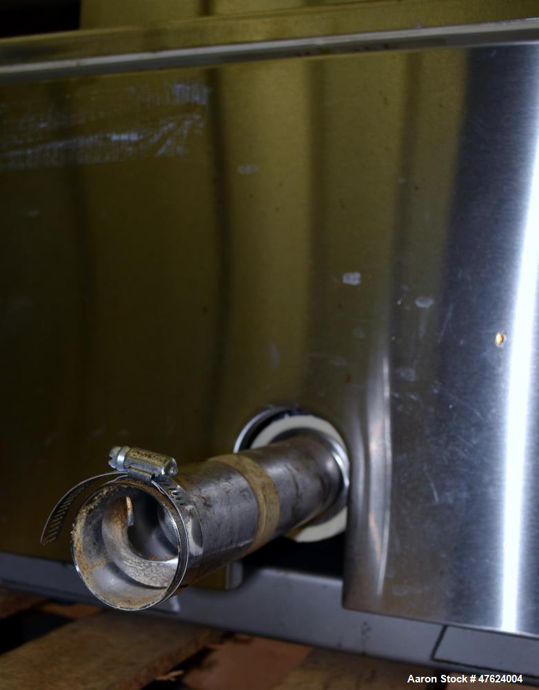 Used Accu-Rate 600 Series Dry Material Feeder, Model 612, 304 Stainless Steel. Approximately 1-7/8" diameter helix, vinyl mass flow hopper with dual paddle agitation, 304 stainless steel hopper exten...