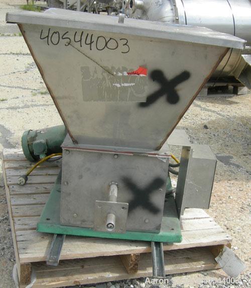 Used- Acrison volumetric feeder, model 105ZW, 304 stainless steel. 1-3/4" diameter x 24" long metering auger, (1) intromitte...