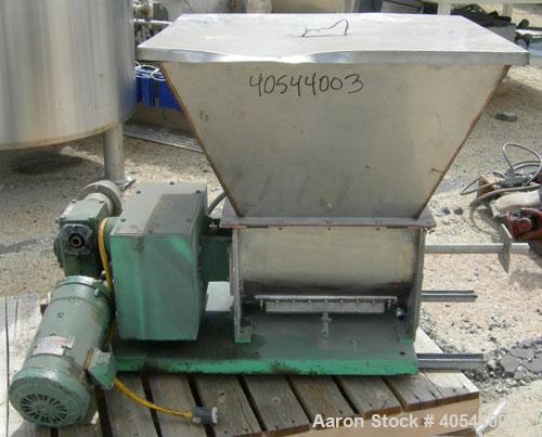 Used- Acrison volumetric feeder, model 105ZW, 304 stainless steel. 1-3/4" diameter x 24" long metering auger, (1) intromitte...