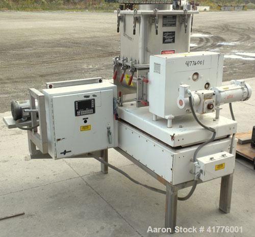 Used Acrison Weight-Loss Differential Weigh Feeder, Model 402-200-100-BDF-1.5-EE, 304 Stainless Steel. Feed Range 200 pounds per hour maximum, scale capacity 100 pounds. Bin discharger feeder rated 5...