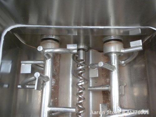 Used Acrison Weight-Loss Differential Weigh Feeder, Model 402-200-100-BDF-1.5-EE, 304 Stainless Steel. Feed Range 200 pounds per hour maximum, scale capacity 100 pounds. Bin discharger feeder rated 5...