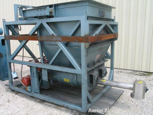 USED: 4" Acrison Loss in Weight Screw Feeder, Model 403B-6000/600/2500-BDF3-N. Feeder drive is a Reliance 3 hp,1750 rpm, 180 volt DC motor, model RPM III with a maximum safe speed 5000 rpm. Speed red...