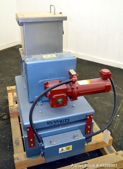 Used Acrison Weight-Loss-Differential Weigh Feeder, Model 405-50-50-BDF1-D/2, 304 Stainless Steel. Feed range 50 pounds per hour maximum. Triple auger/agitator metering with (2) large agitators, and ...