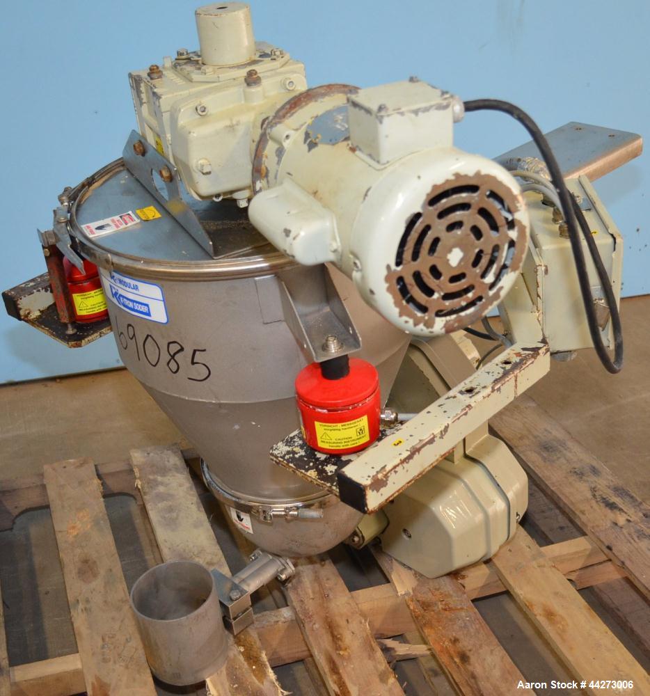 Used K-Tron Screw Type Modular Loss In Weight Feeder, Model K2MLT20, Stainless Steel. Approximate 3/4" diameter x 10" long twin screw design, driven by a 0.45kw, 100 volt DC motor. Approximate 15 pou...