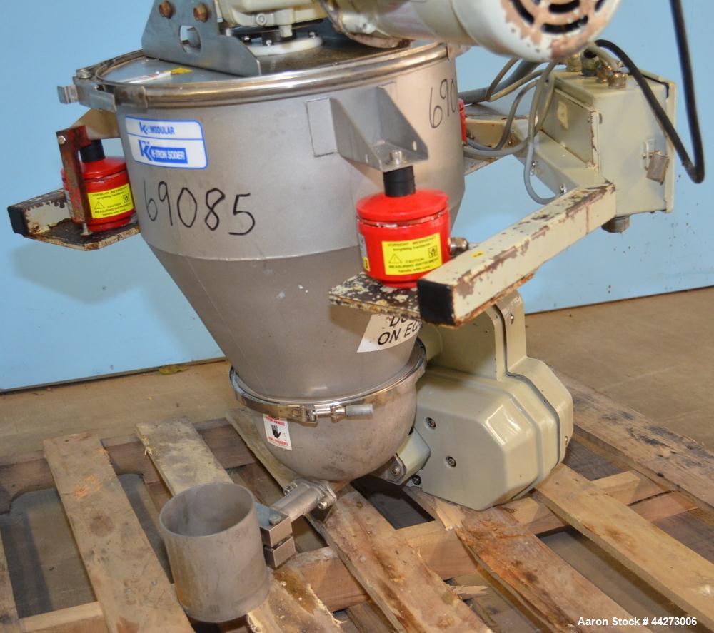 Used K-Tron Screw Type Modular Loss In Weight Feeder, Model K2MLT20, Stainless Steel. Approximate 3/4" diameter x 10" long twin screw design, driven by a 0.45kw, 100 volt DC motor. Approximate 15 pou...