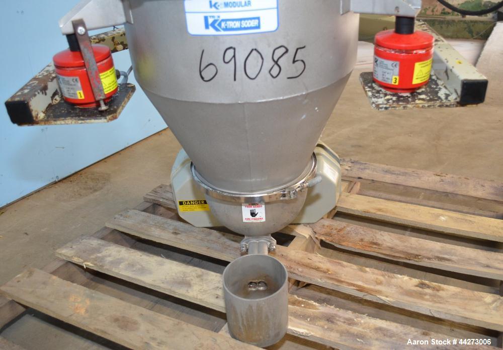 Used K-Tron Screw Type Modular Loss In Weight Feeder, Model K2MLT20, Stainless Steel. Approximate 3/4" diameter x 10" long twin screw design, driven by a 0.45kw, 100 volt DC motor. Approximate 15 pou...