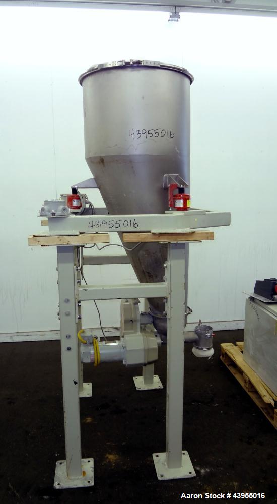 Used K-Tron Volumetric Feeding System consisting of: (1) K-Tron Feeder Model K2MLS60, Stainless Steel. Approximate 2" diameter x 16" long screw driven by a .45kw, 200 volt, 2000 rpm motor. 2000 pound...
