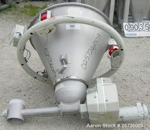Used K-Tron screw type modular loss in weight feeder, model K2MLT60, 316 stainless steel. Approximately 2 1/4" diameter twin screw design, driven by a 1 1/2 hp,180 volt,1750 rpm DC motor, approximate...