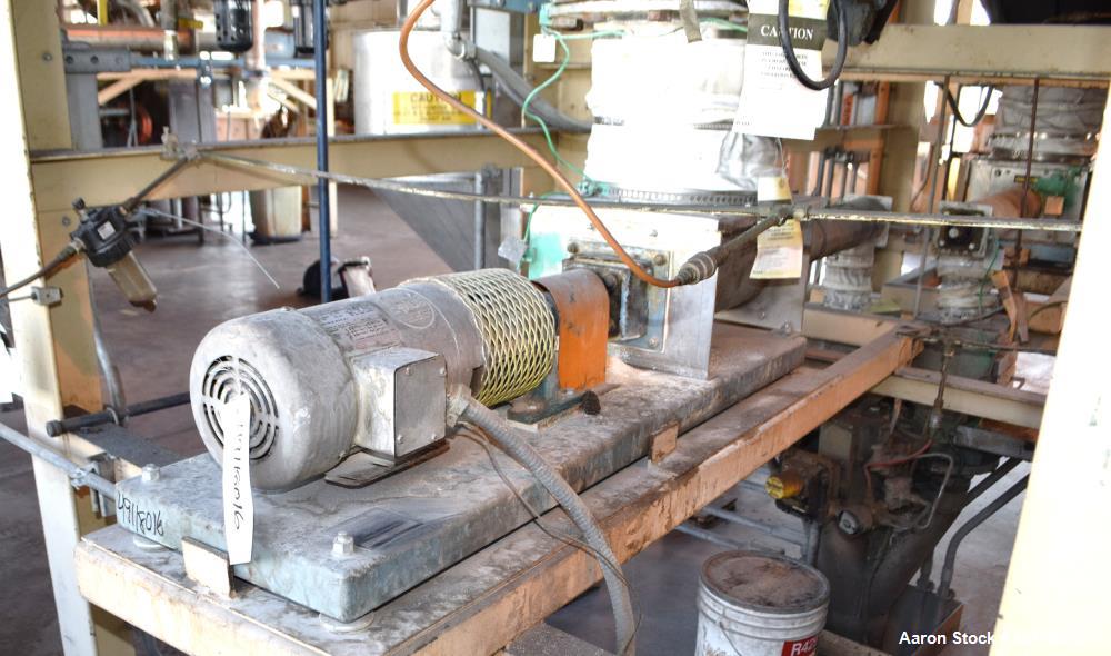 Used MetalFab Volumetric Screw Feeder, Model DB1-4