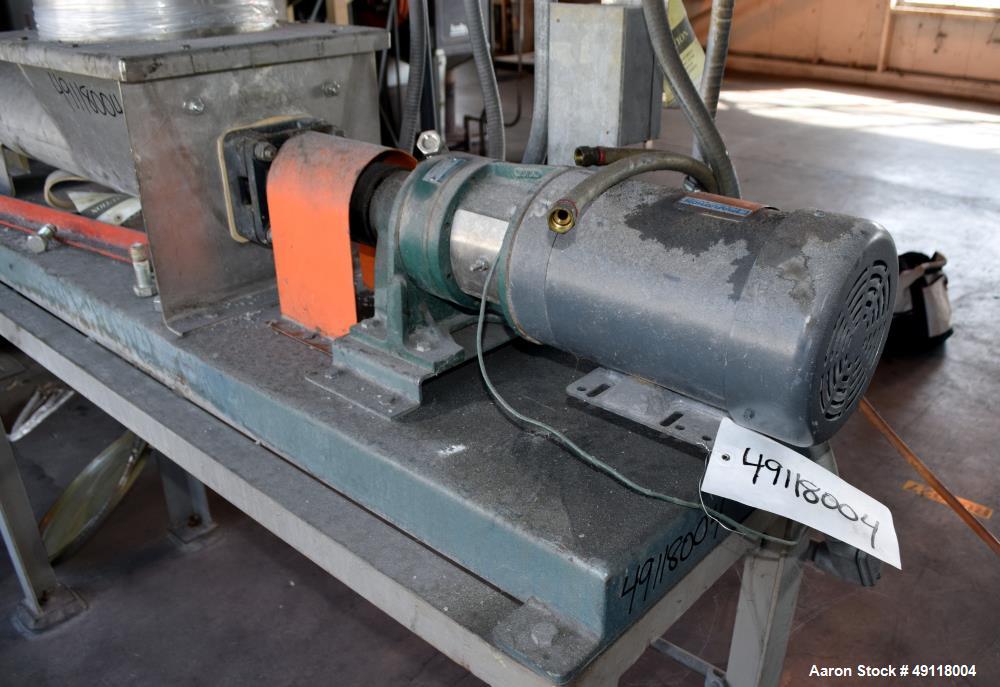 Used MetalFab Volumetric Screw Feeder, Model DB2-6