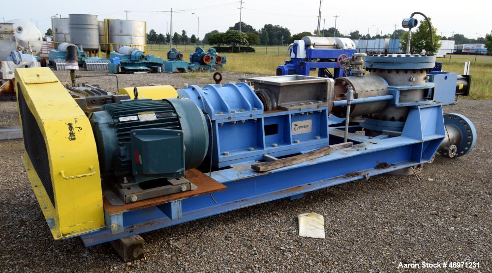 Used Metso Single Screw Plug Feeder.