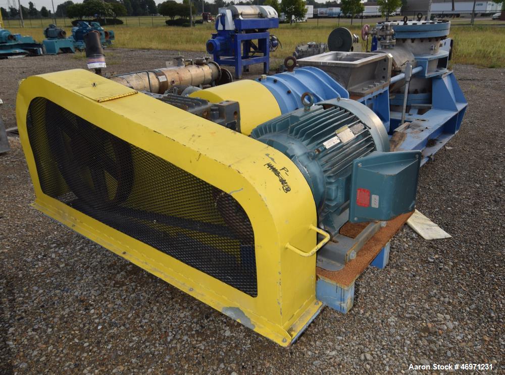 Used Metso Single Screw Plug Feeder.