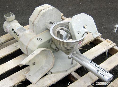 Used K-Tron Volumetric Twin Screw Feeder, Model K2V-T35. Approximate 428 pounds per hour output. (2) Approximate 1-3/8” diameter intermeshing 304 stainless steel screws, driven by a 1/2hp, 90 volt, 1...