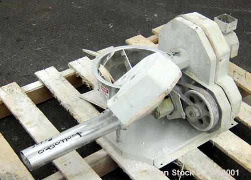 Used K-Tron Volumetric Twin Screw Feeder, Model K2V-T35. Approximate 428 pounds per hour output. (2) Approximate 1-3/8” diameter intermeshing 304 stainless steel screws, driven by a 1/2hp, 90 volt, 1...