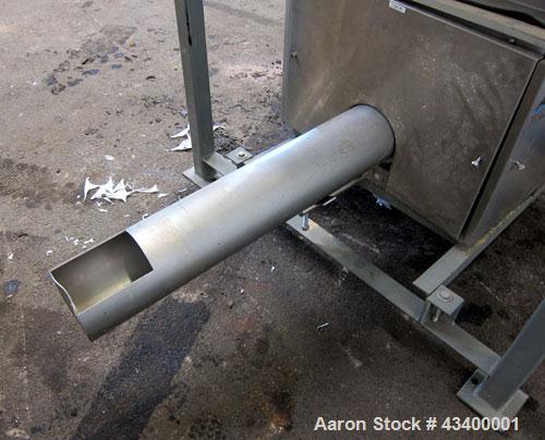 Used Schenck Accu-Rate 1200 Series Dry Material Feeder, Model 1205, 304 Stainless Steel. Approximately 6" diameter x 43-1/2" long helix, feed rate approximately 965 cubic feet an hour. Driven by (2) ...