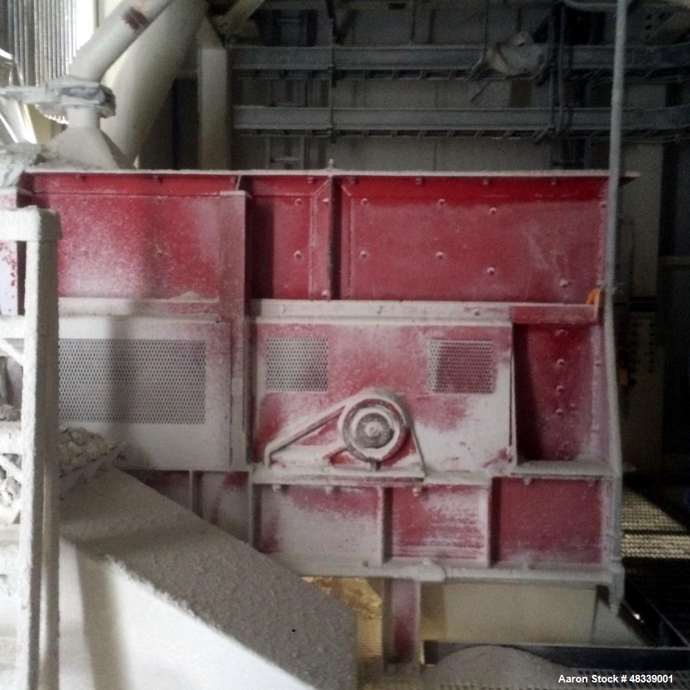 Used Universal Engineering Apron Feeder